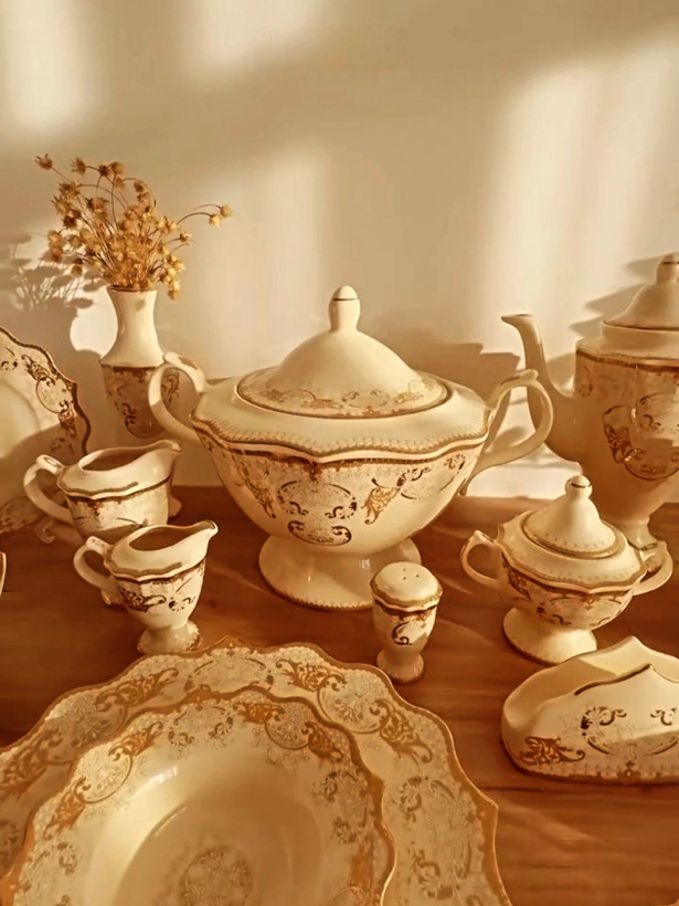 سرویس چینی گلامور 18نفره 150 پارچه جسیکا